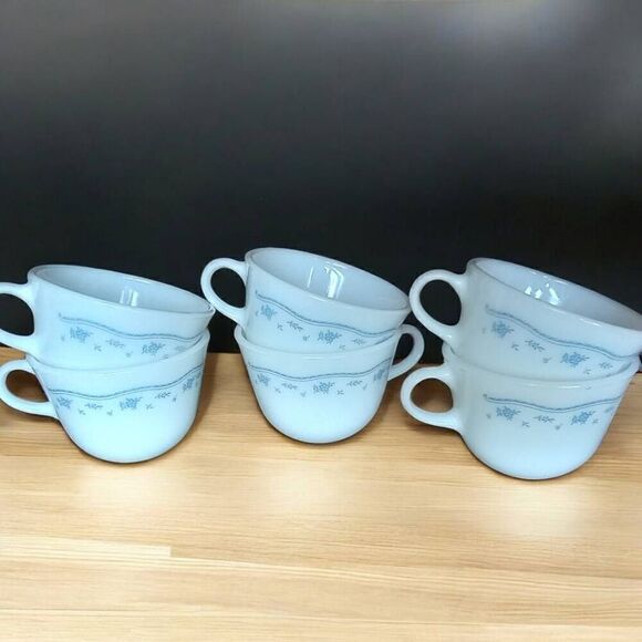 Pyrex morning blue flower VIINTAGE mugs - set of six - Picture 1 of 4